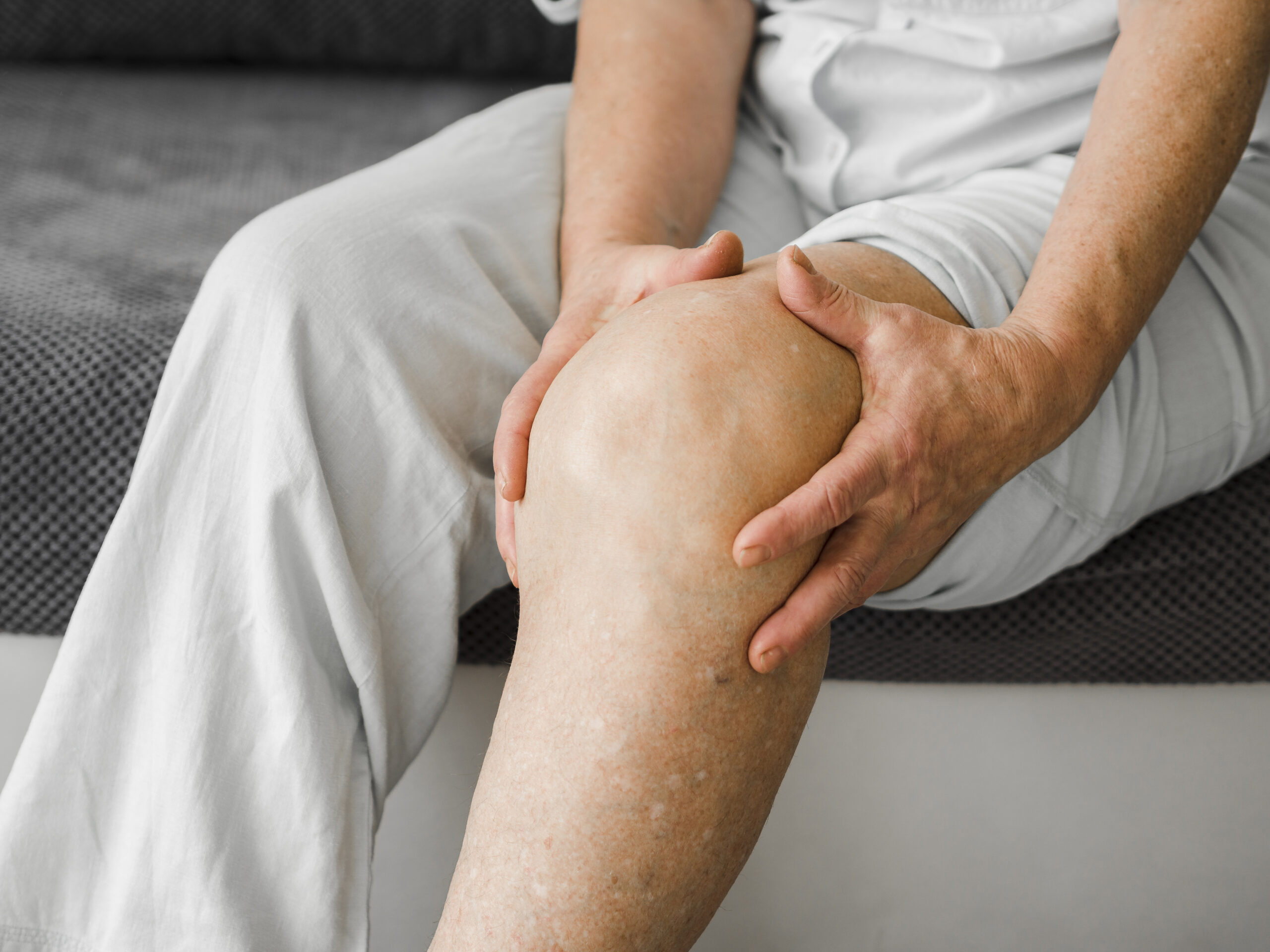 Knee replacement surgery in Thane